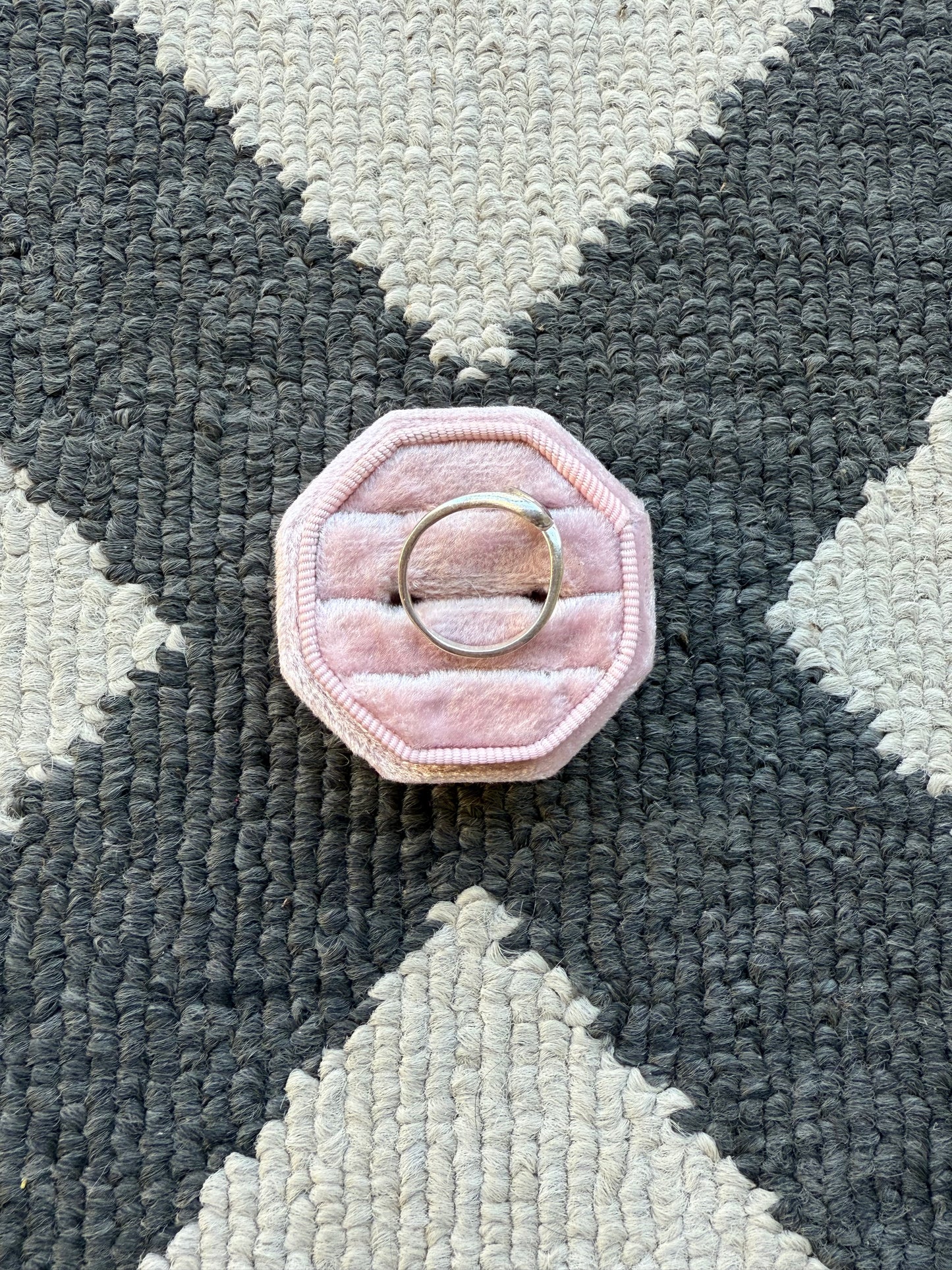 Sterling Black Wavy Ring (7.5)