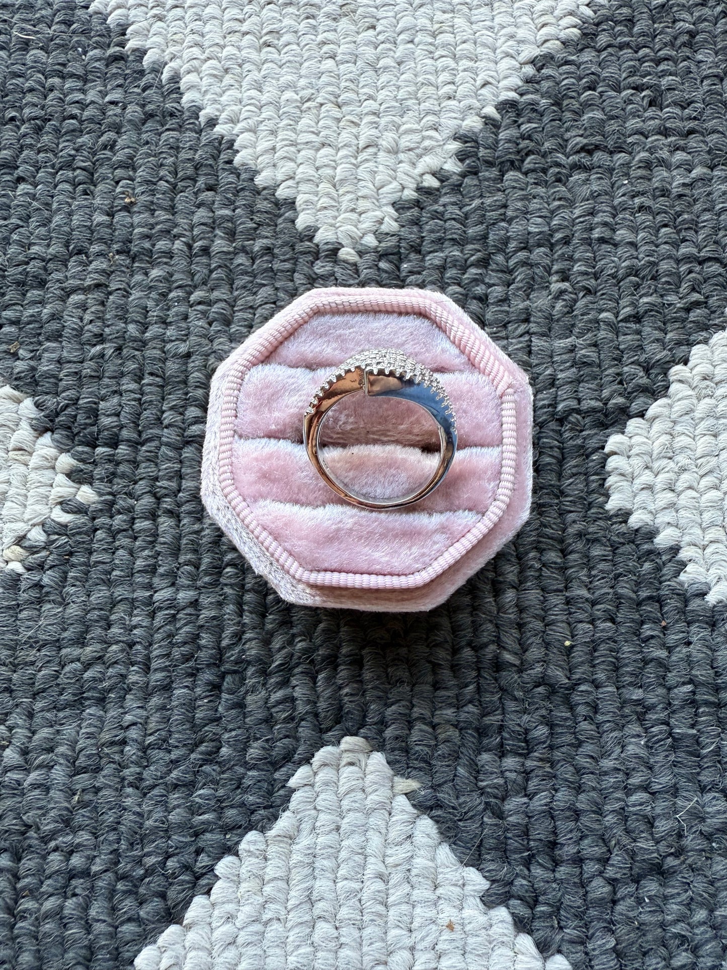 Sterling Three Clear Stones Ring (6)