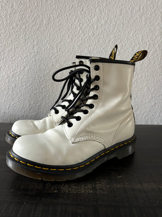 White 1460