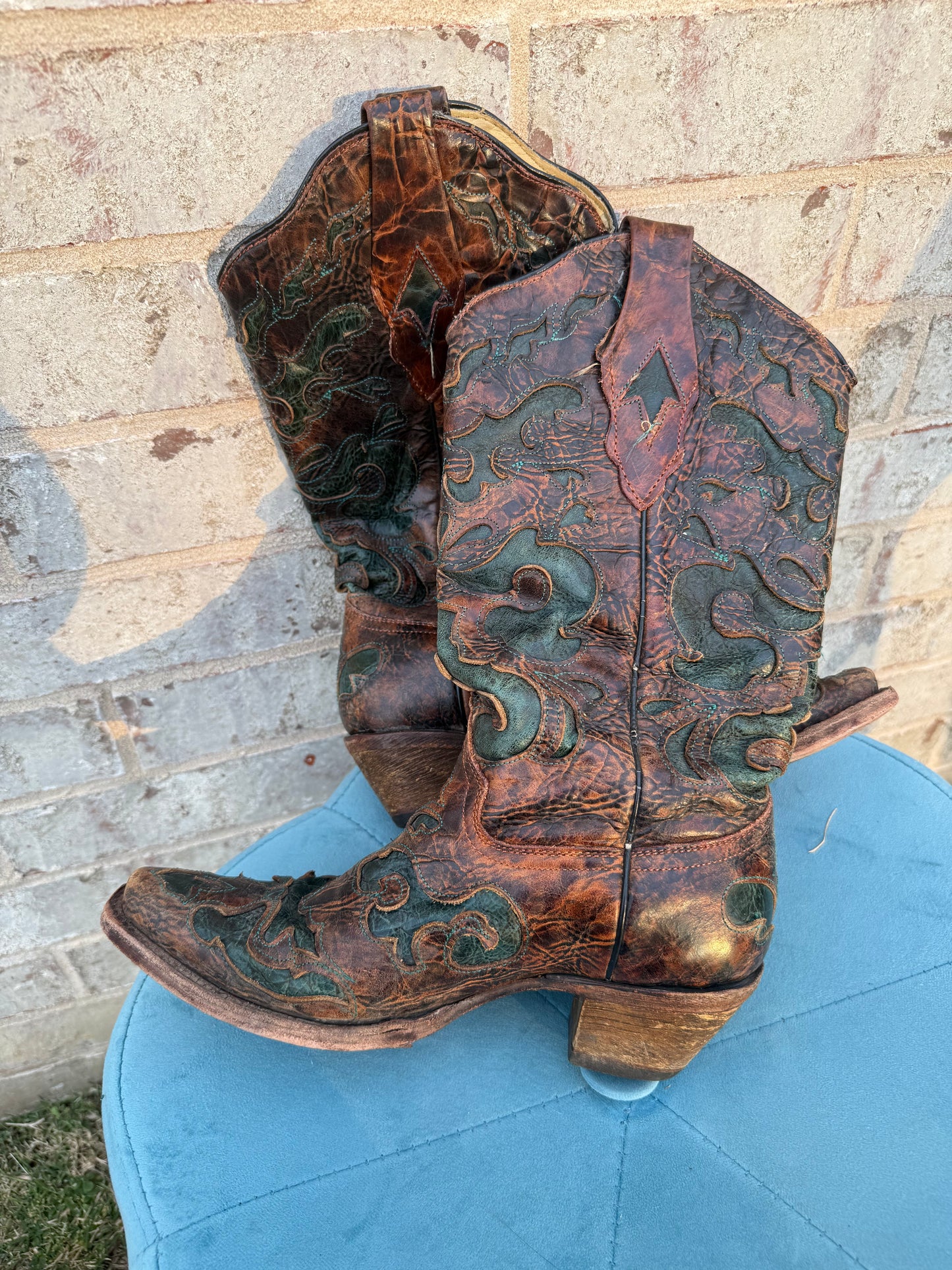 Corral Teal Underlay