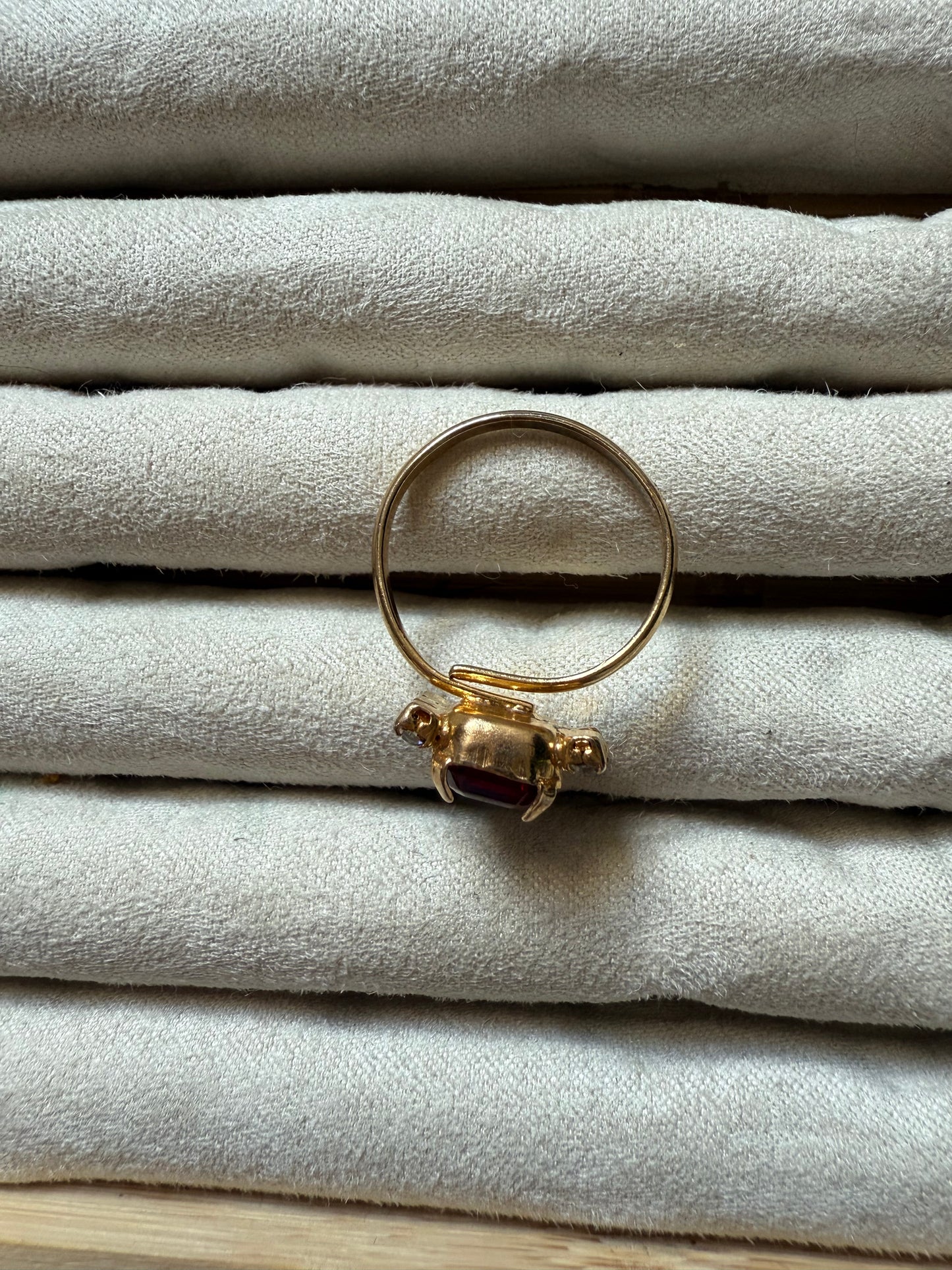 Adjustable Red & Gold (8-10)