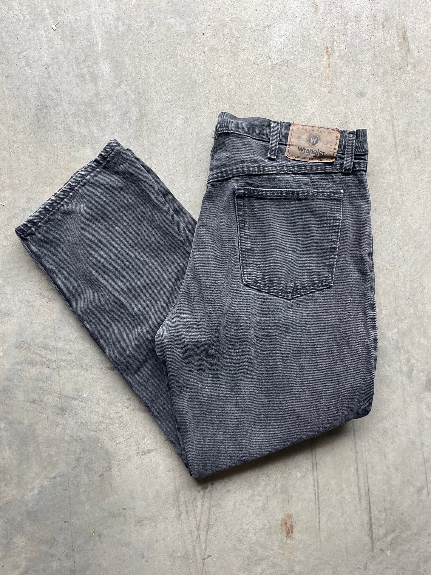 (35") Wrangler Black