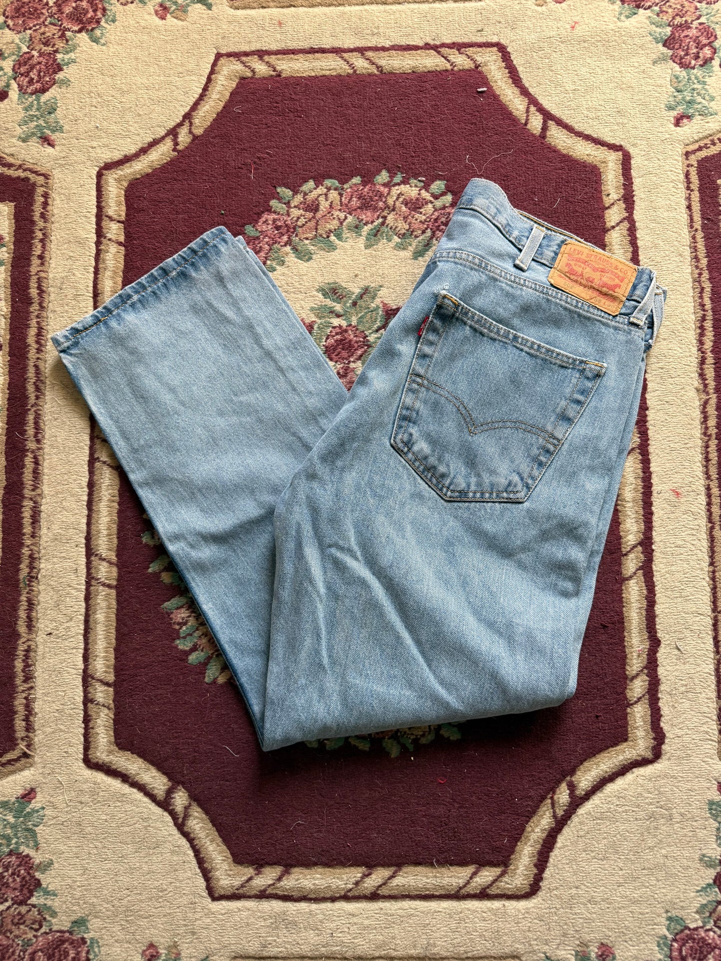 35” Levi’s 505