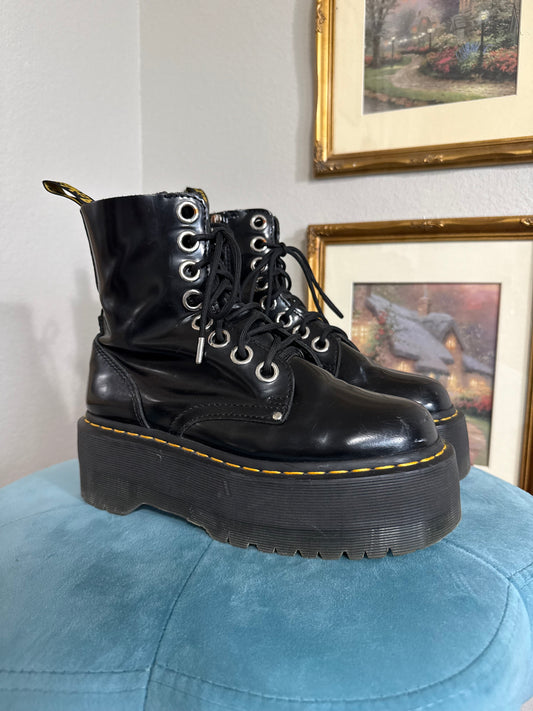 Dr. Martens Black Jadon Max