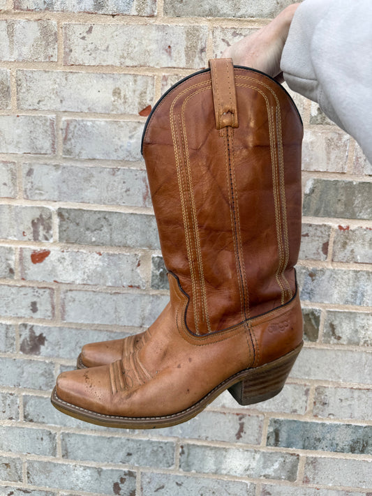 Tan Acme Dingo Boots