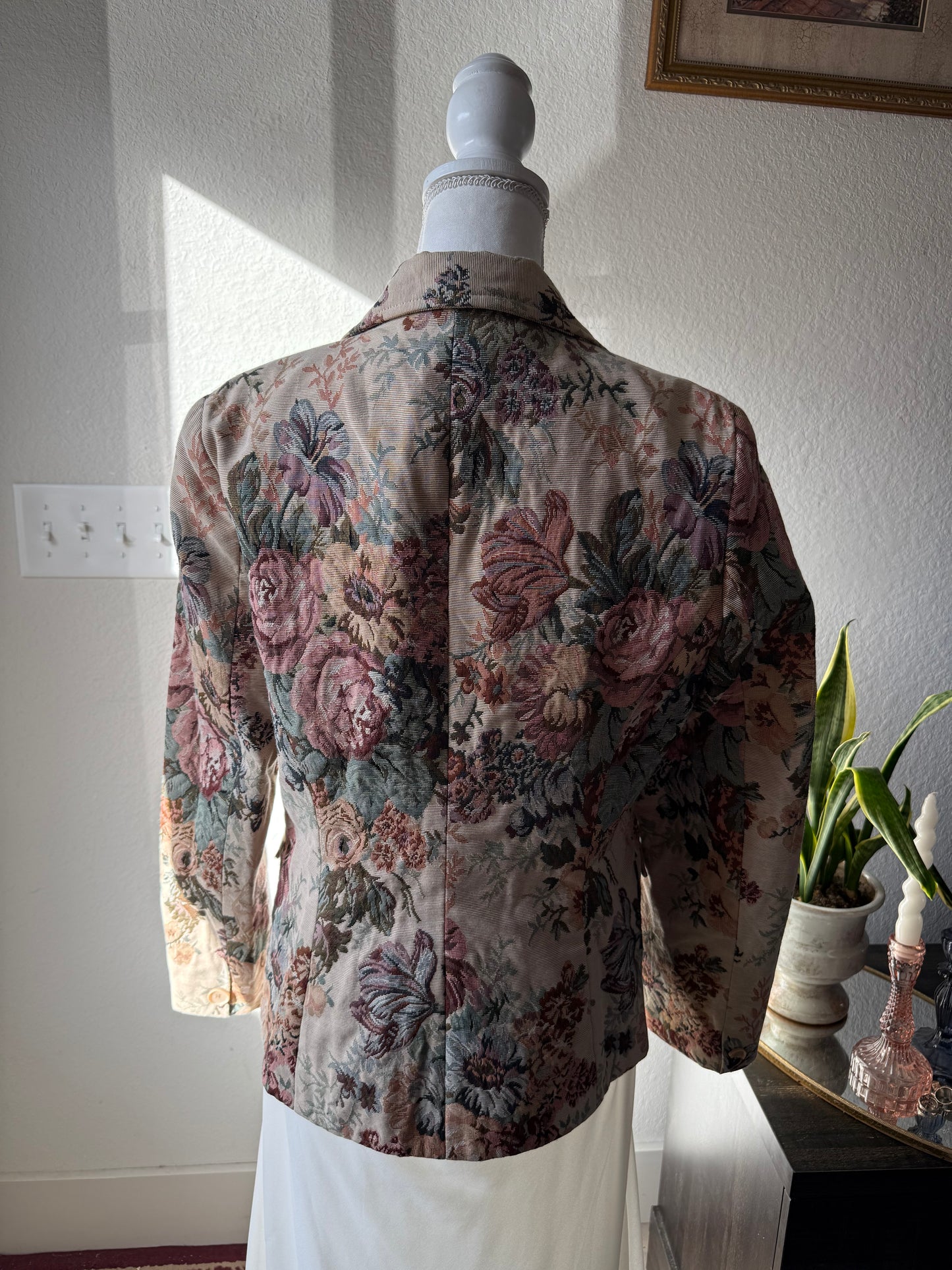 Floral Tapestry Blazer