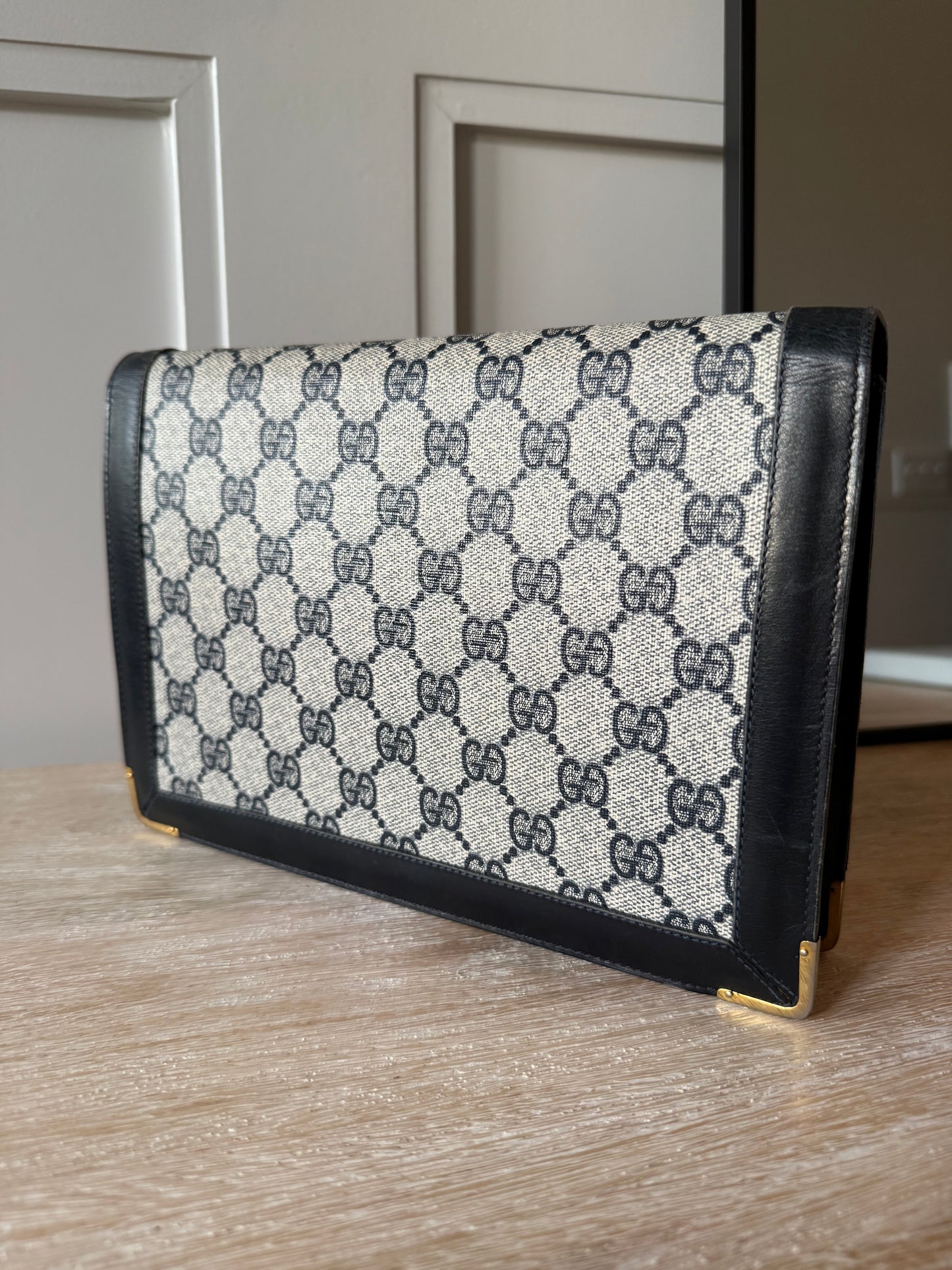Gucci Messenger Bag