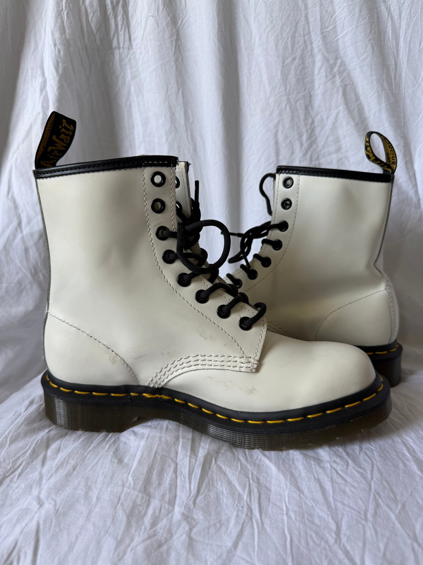 White 1460