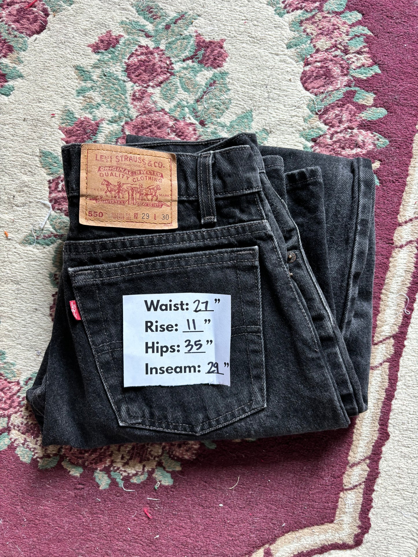 (27”) Levi’s 550