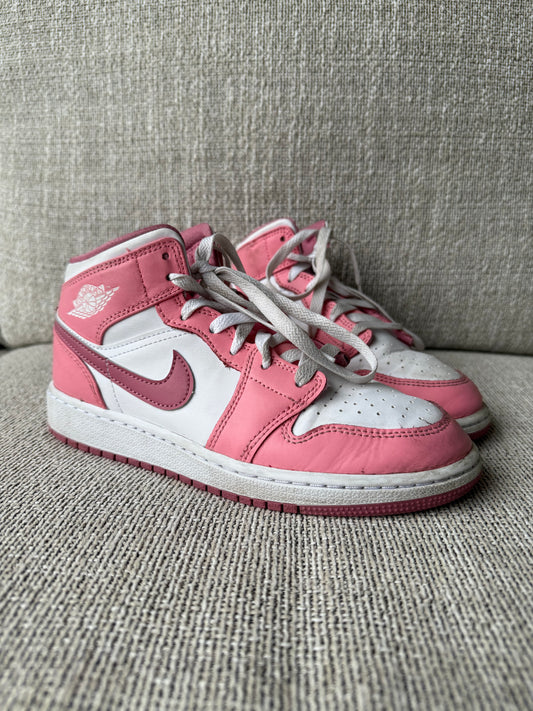 Valentine's Day Jordan 1