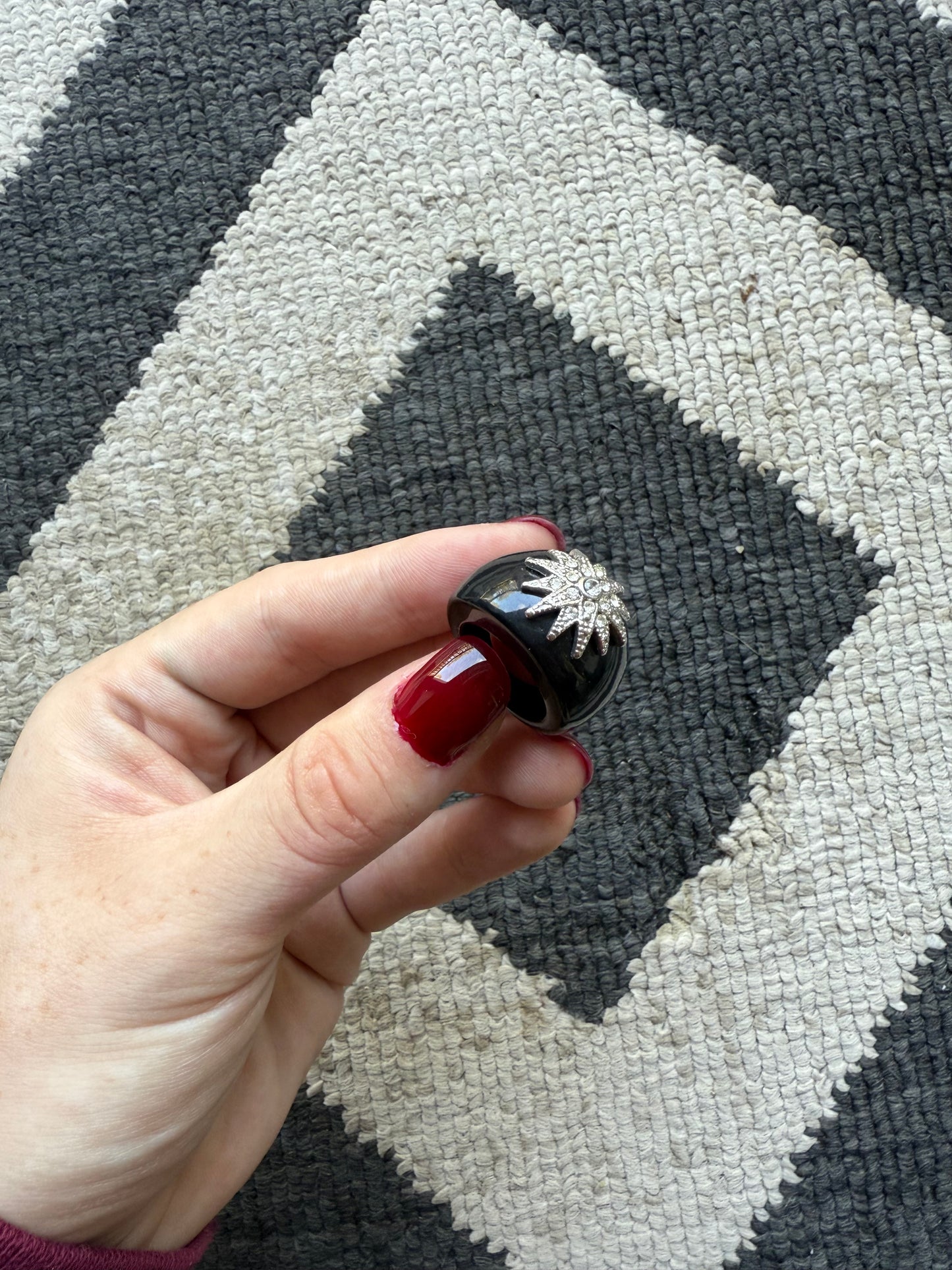 Black Star Ring (6.5)