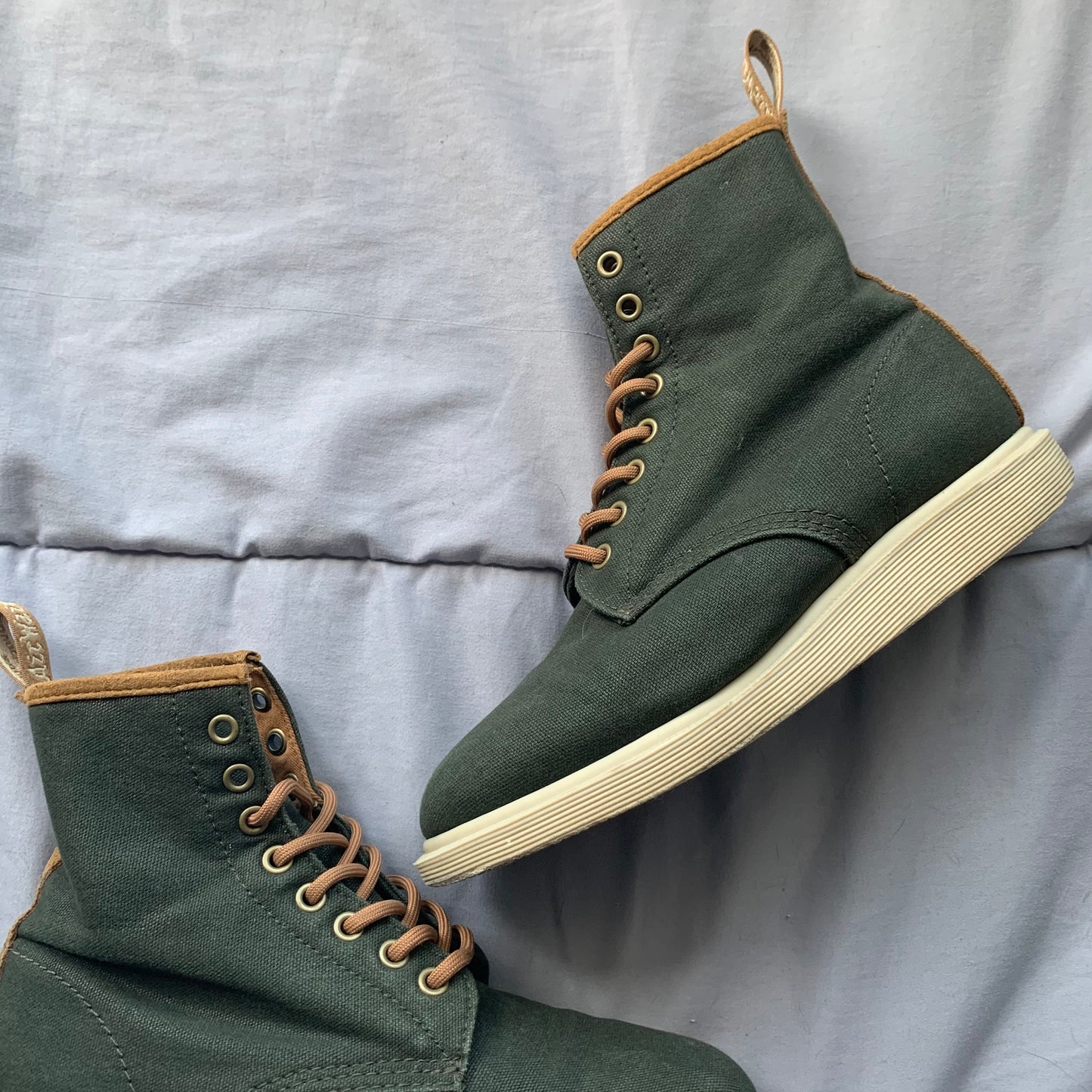 Green/brown boots